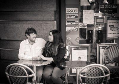 proposal-in-paris-engagement-photographer-pub