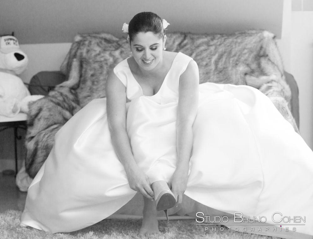 mariage-chantilly-photographie-preparatif-mercure-robe-femme